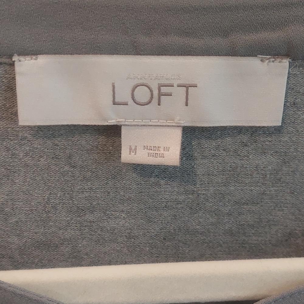 LOFT Split Collar Top - Picture 4 of 5